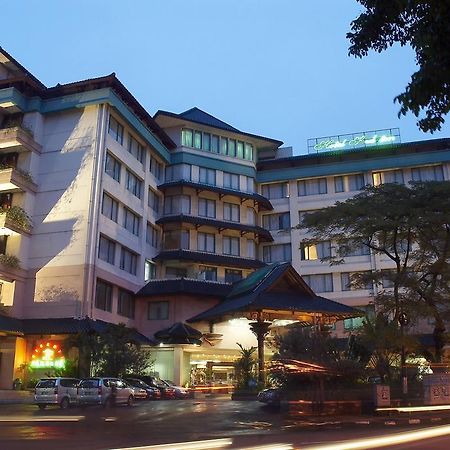 Kedaton Hotel Bandung Kültér fotó
