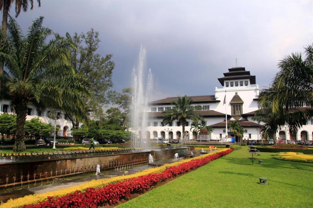 Kedaton Hotel Bandung Kültér fotó