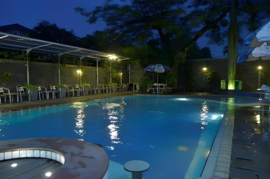 Kedaton Hotel Bandung Kültér fotó